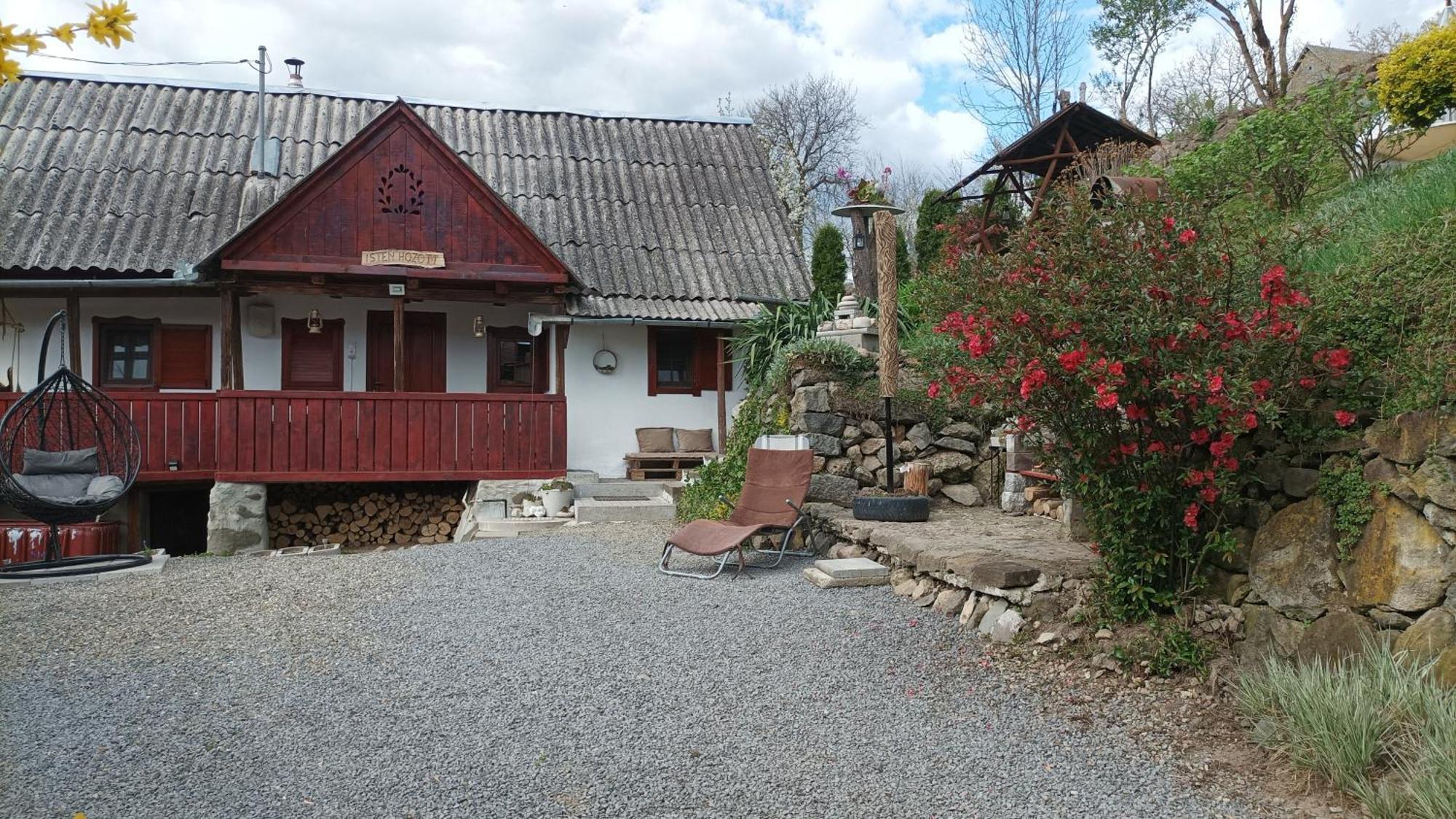 Meselak Villa Ocna de Sus Buitenkant foto
